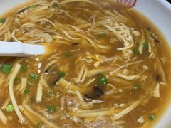 酸辣汤-叶派龙虾•招牌香辣蟹·海鲜(中海国际店)