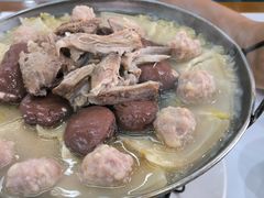 -一口猪海鲜浑锅·东北家常菜