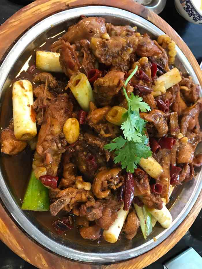 喔喔叫焖炒鸡(人和路店)-"还是听同事介绍的这里 说很不错 可是我们.