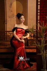 点击看大图 -艾拉·女王婚纱礼服馆