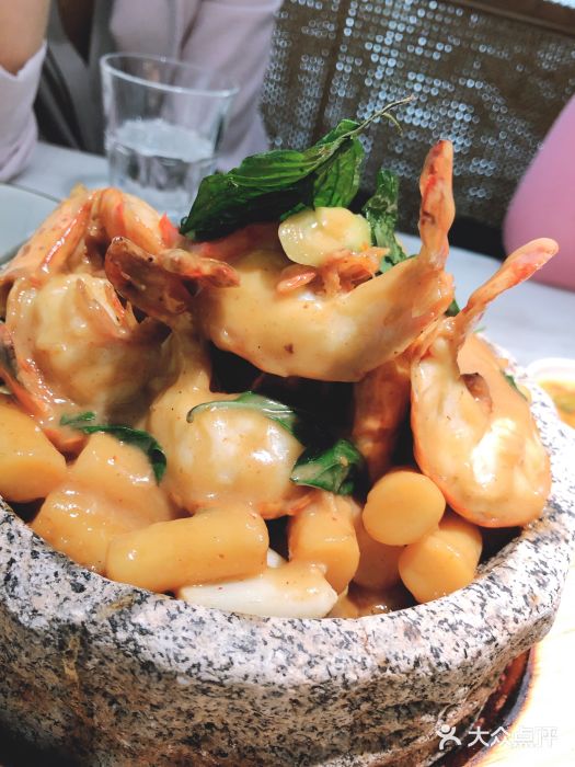潮堂 · 潮州菜(恒隆广场店)九层塔石锅大明虾图片