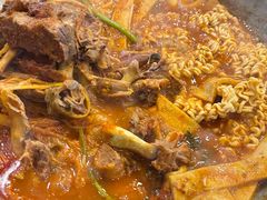 -喇喇排骨火锅·传统韩式脊骨汤(望京西园总店)
