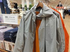 -优衣库(太原龙湖万达广场店)
