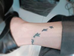 -鳌首刺青纹身 穿孔饰品店