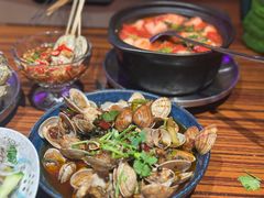 -蚝堡海鲜·威海菜·海肠捞饭·烧烤·亚洲吃蚝公司(幸福门店)