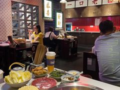 -卤校长重庆火锅(国兴店)