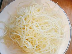 -三人行骨头王火锅(长寿店)