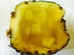 -志龙皇冠吃货椰子铺