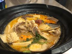 -Hi Joopo Hot Pot 吉阿婆麻辣烫