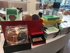 -奔驰上海利星(七宝店)