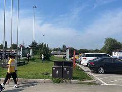 -平望服务区·停车场