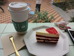 -有猫主题·治愈系猫咖(曾厝垵店)