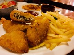 -玛格萝妮比萨屋(四平店)