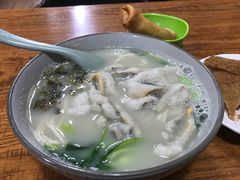 -明呈黄鱼面馆(斜土路店)