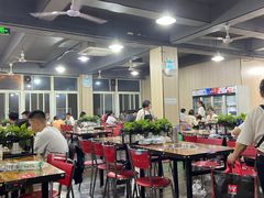 大堂-皖北巫氏三胖地锅鸡(长淮总店)