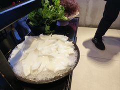 -辣伍鲜毛肚老火锅(元一店)