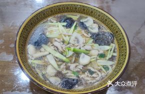 Shredded Pork with Bamboo Shoot Noodles