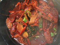 -虾弄弄海派小龙虾·牛羊蝎子火锅