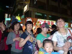 -六合夜市