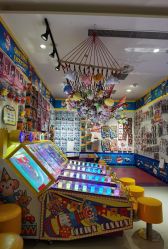 -乐多星球潮玩中心(沈阳嘉里城店)