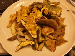 -山菌美食苑(振兴路店)