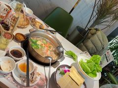 -烹然四季椰子鸡火锅(姚家园万象汇店)