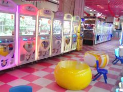 -鸿通城购物中心