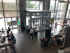 -奔驰上海利星(七宝店)