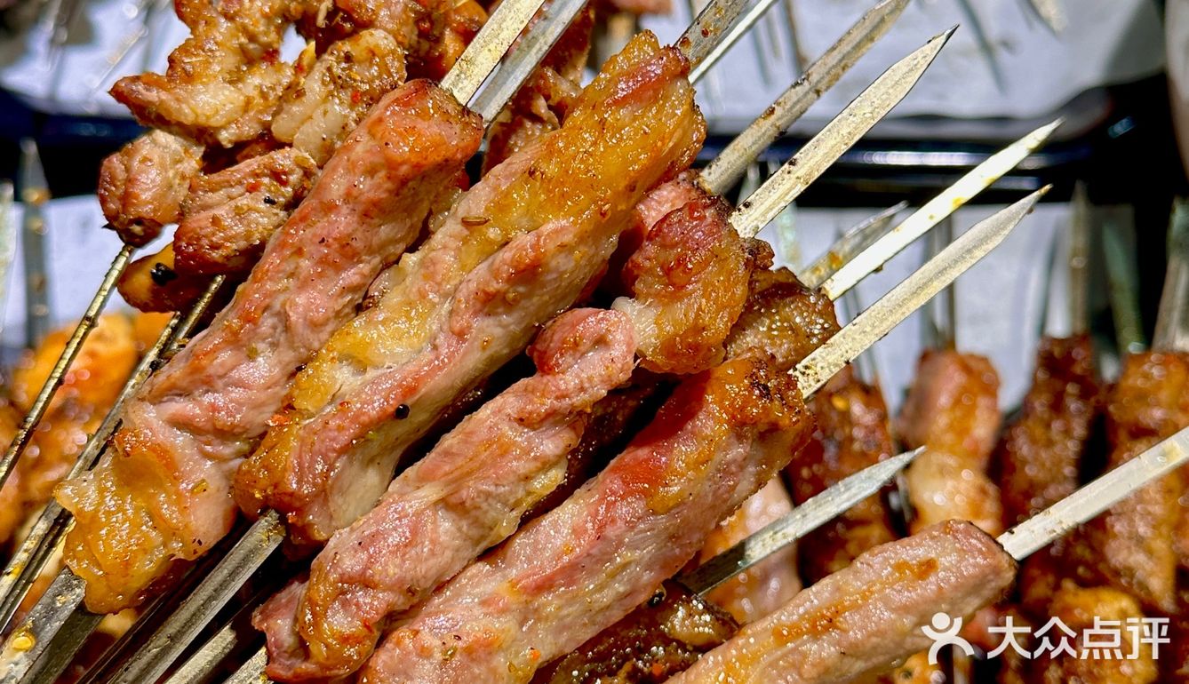 打工人速进‼这家烧烤餐吧治好了我的周一综合征