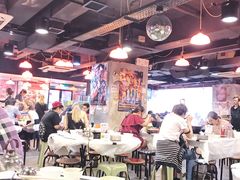 大堂-鲜入围煮花胶鸡海鲜火锅