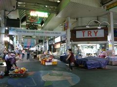 -西归浦每天偶来市场