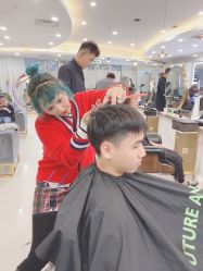 点击看大图 -八佰伴8008星级形象店