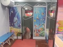 -小蓝鲸游泳培训基地(积水潭店)