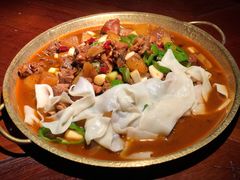 新疆大盘鸡-楼兰新疆主题餐厅(悠方店)