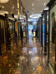 -八佰伴8008星级形象店