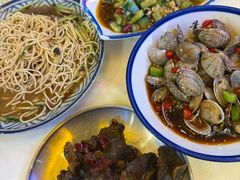-霄汉牛三鲜湖北砂锅菜(万松园2店)