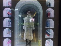 -MONCLER(武汉国际广场店)