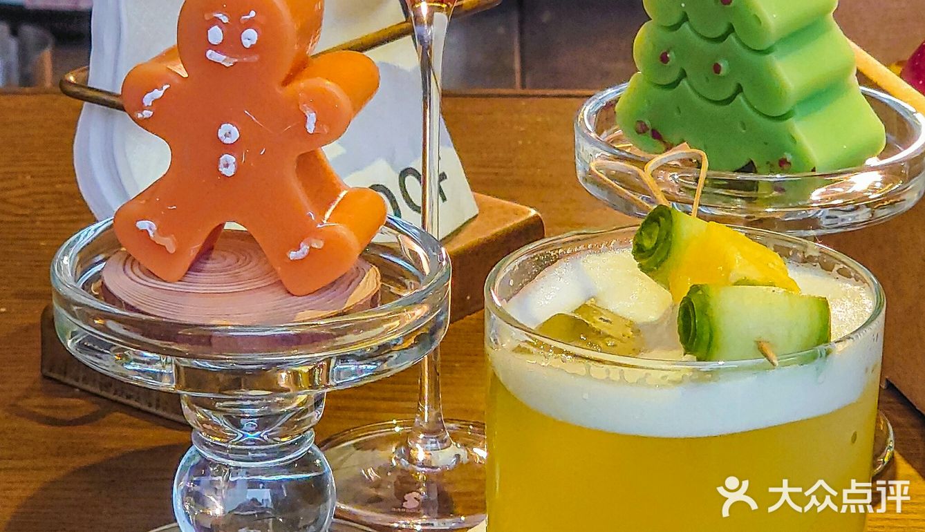 当然要来南京这家酒吧过圣诞啊！氛围感max！