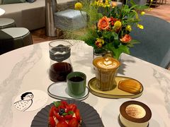 -潮一不贰·西式简餐·法式甜品(外滩店)