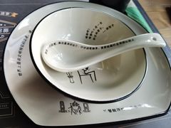 -临界音乐酒馆·小龙虾·江湖菜(华熙LIVE·鱼洞店)