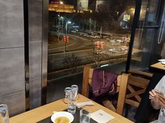靠窗位-巴奴毛肚火锅(永明路店)