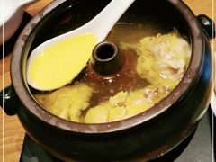 -云海肴·汽锅鸡·云南菜(天山百盛优客店)