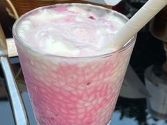 草莓奶昔-Lets burger非常汉堡·环球风味(蓝色港湾店)