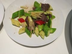 -八府香鸭·啫啫煲(华山路店)