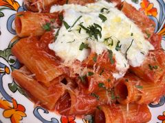 手工通心粉配番茄酱-IL TEATRO 精品意大利餐厅