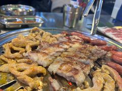 -哈哈碳都·牛肋条无限自助烤肉(台江万达店)