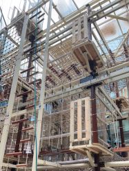 -PIPIKINGDOM皮皮王国欢乐号(欢乐海岸购物中心店)