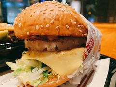 -The Habit Burger Grill 哈比特汉堡(复兴soho店)