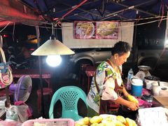 -芒果糯米饭摊子