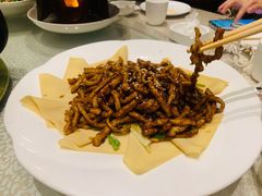 京酱肉丝-镜泊湖酒家(兴华街金鼎店)